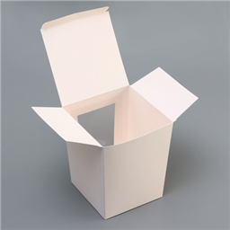 Коробка для кулича белая, 15х15х18 см